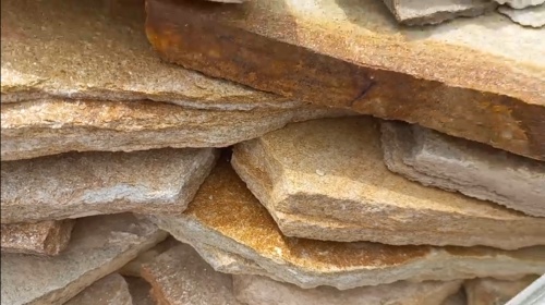 Плитняк златолит жёлтый золотистый для отмостки купить в Карачаево-Черкесской Республике