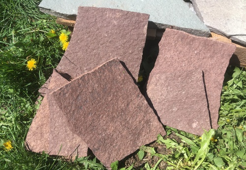 Плитняк лемезит бордовый для цоколя 1,5-2 см купить в Карачаево-Черкесской Республике