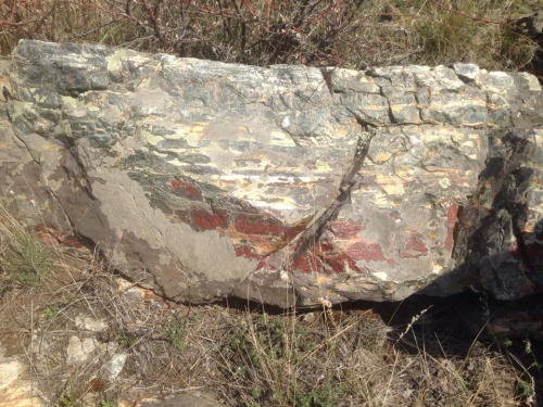 Гигантские зелёные валуны для ландшафтного дизайна весом более 5 тонн купить в Карачаево-Черкесской Республике