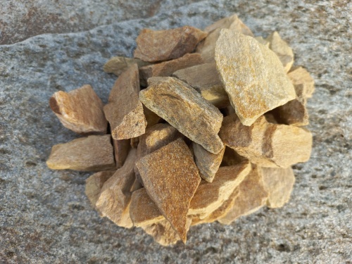 Златолит жёлтый декоративная каменная крошка купить в Карачаево-Черкесской Республике