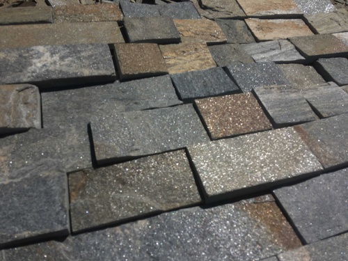 Плитка пилёная златолит Уральский для цоколя, отмостки купить в Карачаево-Черкесской Республике