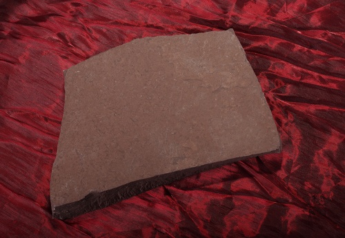 Плитняк лемезит бордовый для цоколя 1,5-2 см купить в Карачаево-Черкесской Республике